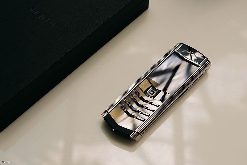 Vertu phones